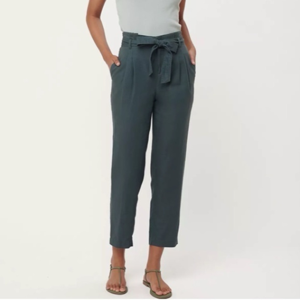 Loft Navy Tie front High Rise Tapered pants, size M